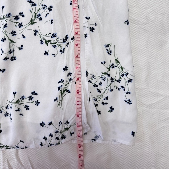 SUNDAY BEST Floral White Slit Dress in size Small - Picture 9 of 13